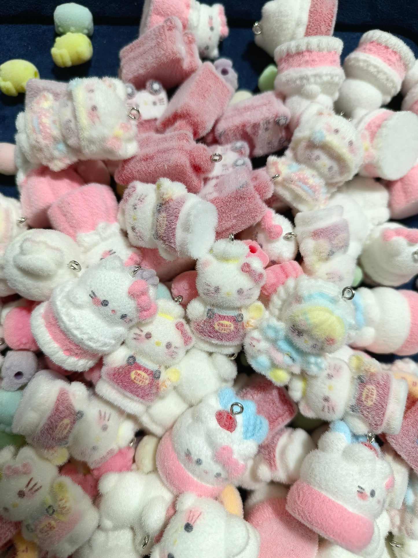 (New)Cute Flocked Beads- Warm Winter