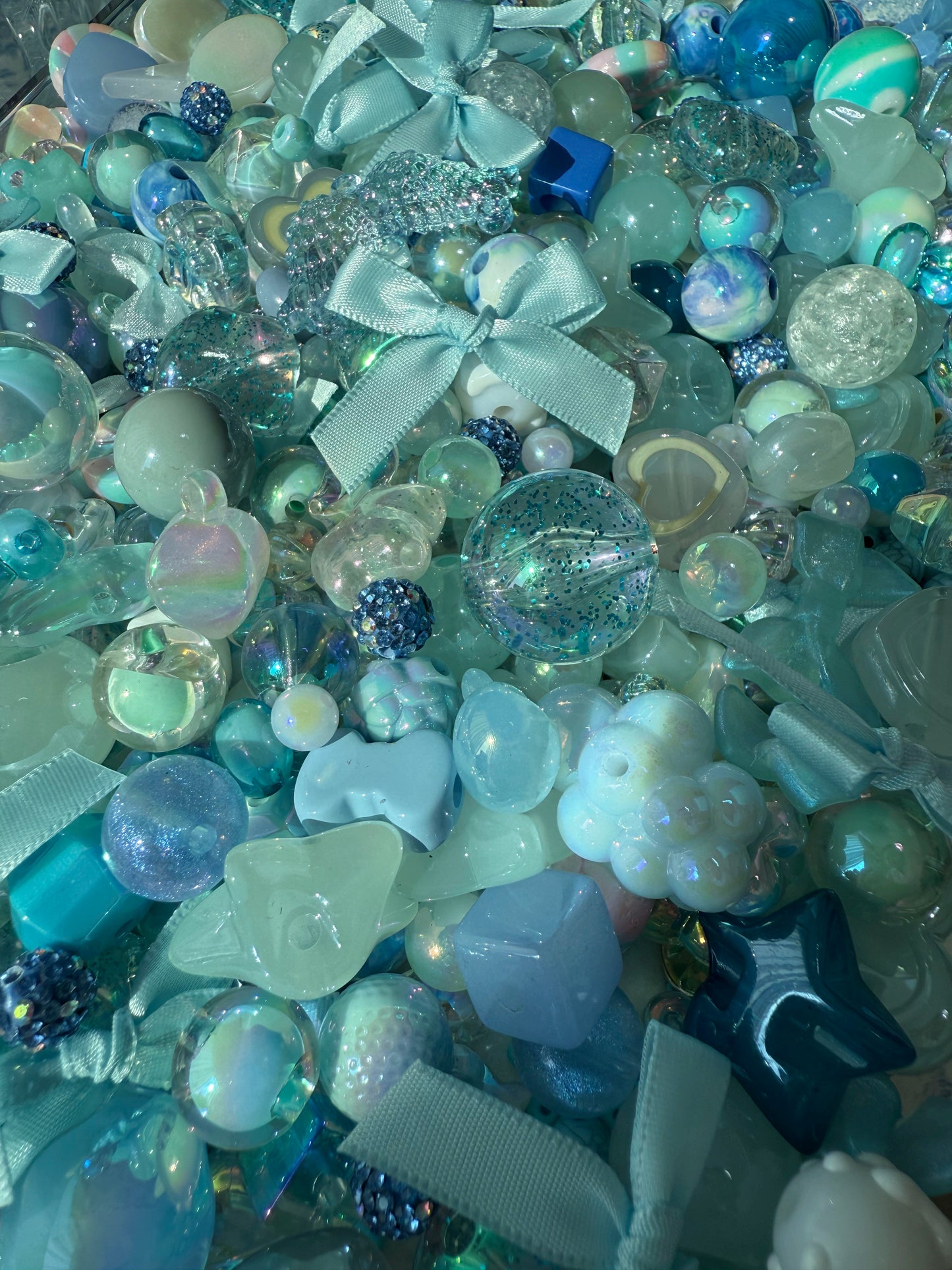 { NEW} Blue Ocean Shining Mix of Lace Design