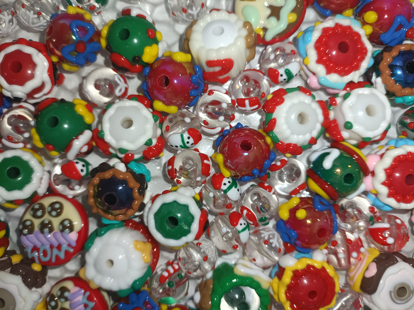 Round Round Christmas Beads Mix