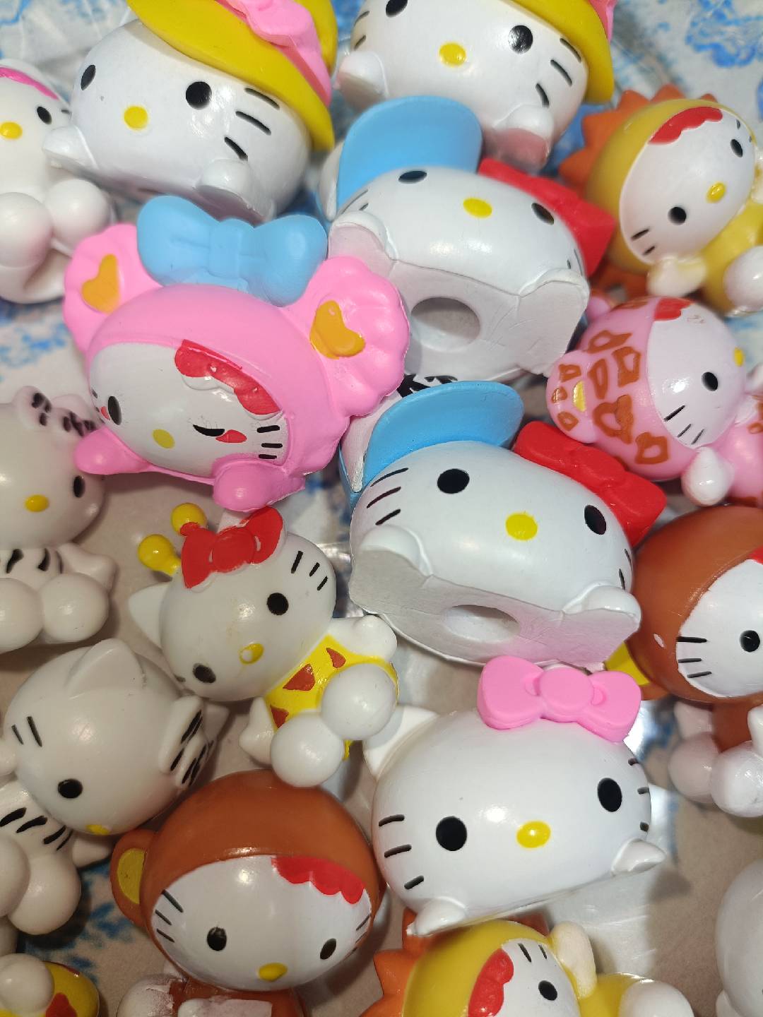 (New) Kitty cat play in the zoo beads collection