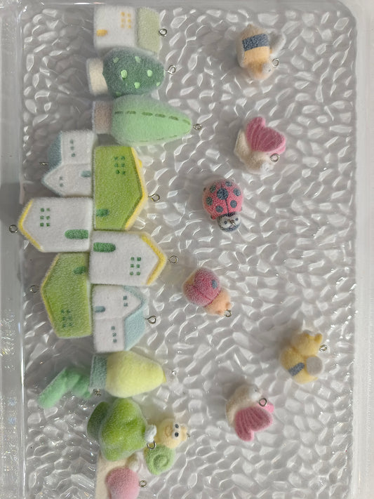 (NEW)Cute Furry Beads-A gathering of insect families