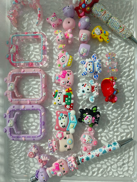 （NEW) Kitty cosplay and kitty zoo