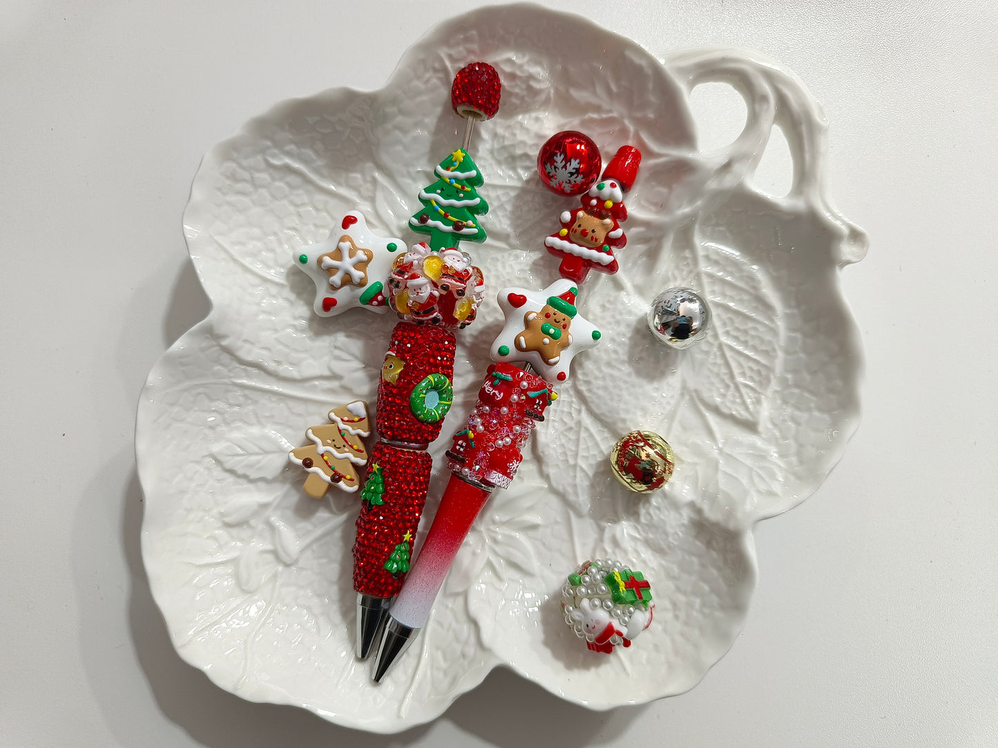 （NEW）Celebrate Christmas Festival Beads