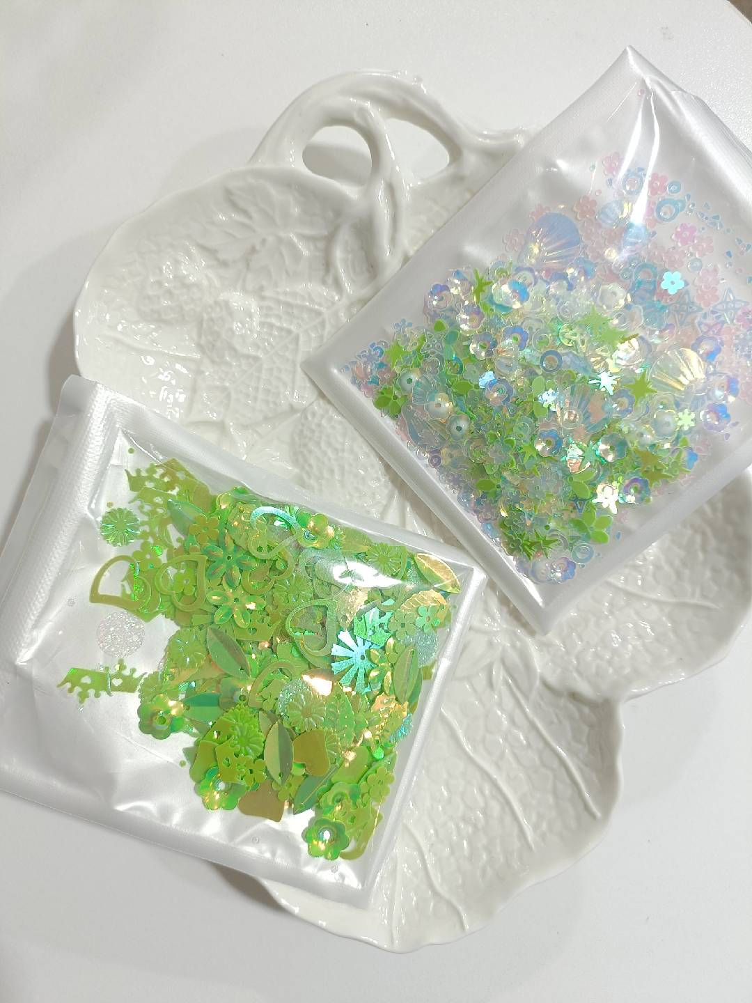 (NEW) A Universe of Color Seed Beads