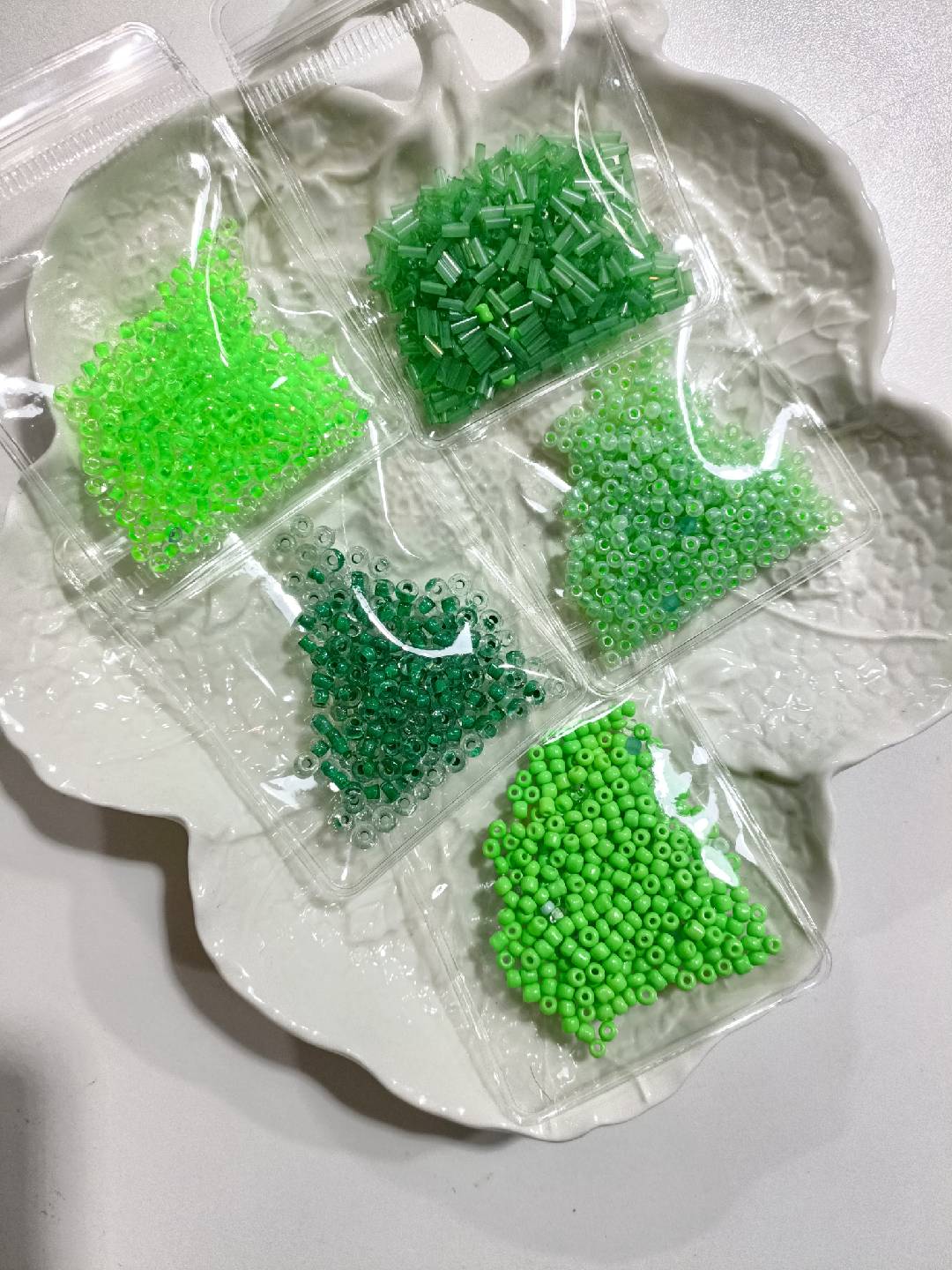 (NEW) A Universe of Color Seed Beads