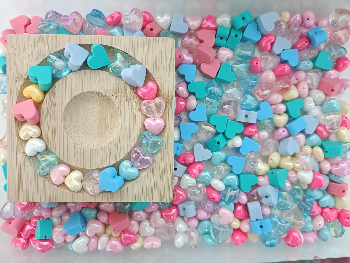 （NEW）Macron Resin heart-shaped Beads